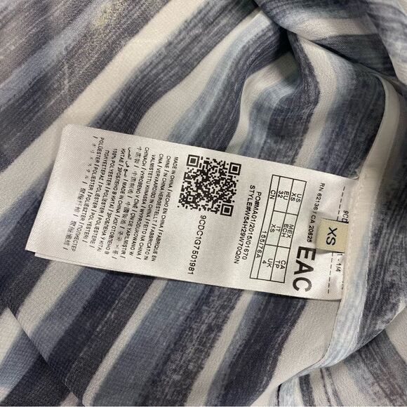 Guess sequin collar button down blouse XS - Picture 5 of 8